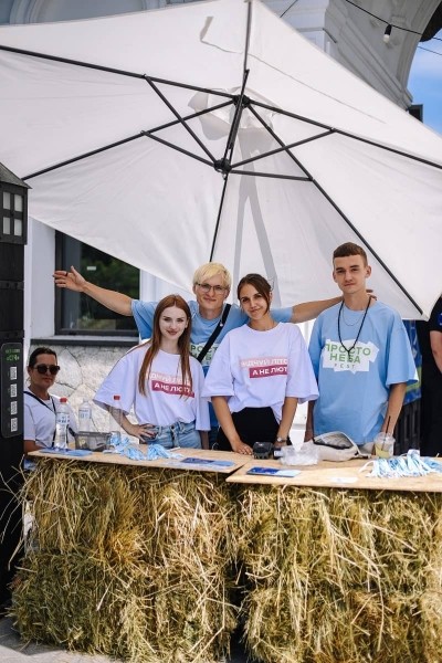 Креативный кейс от агентства «Айдилерс» первого open air фестиваля за период полномасштабного вторжения Креативный кейс от агентства «Айдилерс» первого open air фестиваля за период полномасштабного вторжения