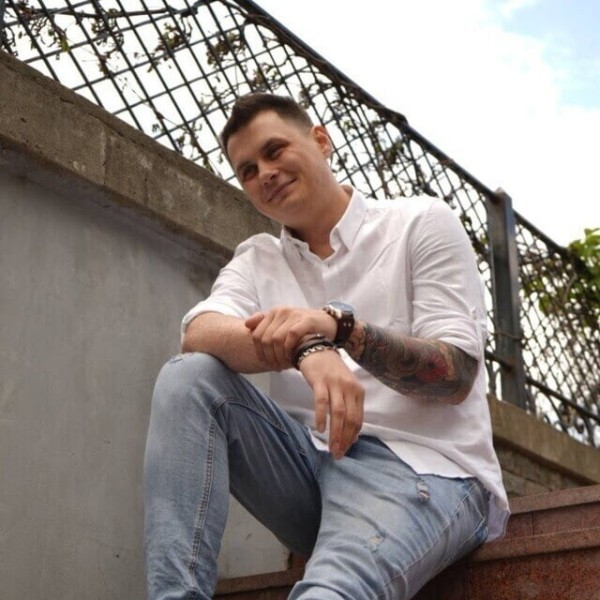 Павел Левченко, CMO Biglion: «Я бы посоветовал ориентироваться не на названия агентств, а на конкретных специалистов»
Павел Левченко, CMO Biglion: «Я бы посоветовал ориентироваться не на названия агентств, а на конкретных специалистов»