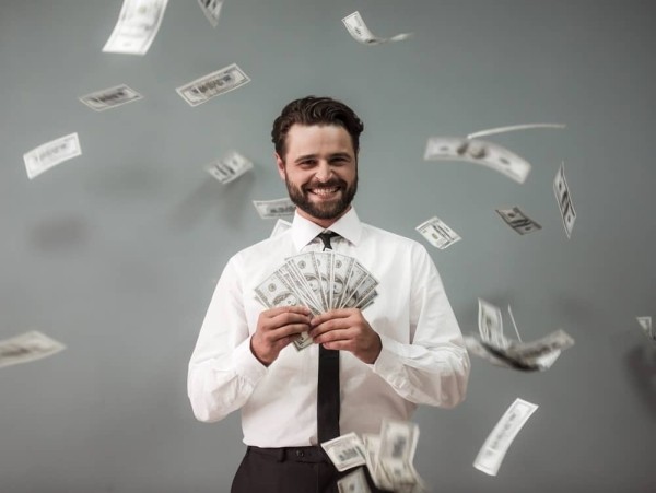 8 привычек, которые отличают богатых от бедных