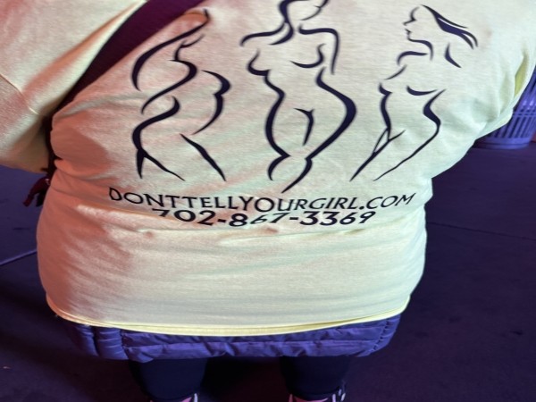 
                    Особенности рекламы в США            