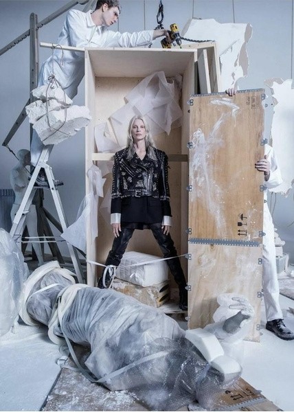 Бренд Zara обвинили в некорректной рекламе новой коллекции