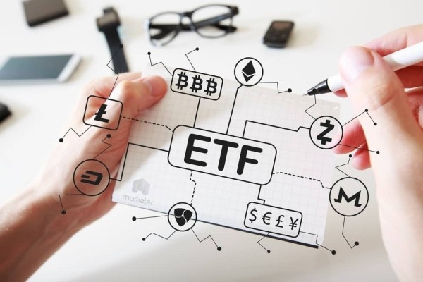 Биткоин растет до $44 тыс. на фоне утверждения ETF Биткоин растет до $44 тыс. на фоне утверждения ETF