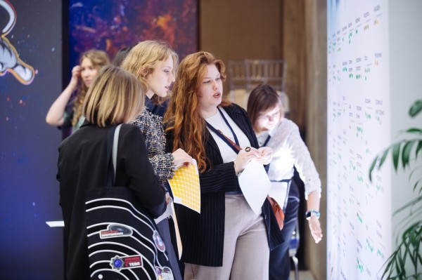 Полный гайд по организации легендарной конференции. 13 шагов с примерами             
                    Полный гайд по организации легендарной конференции. 13 шагов с примерами