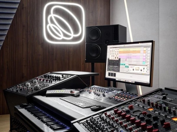 VK поможет артистам написать музыку любого жанра «под ключ» VK поможет артистам написать музыку любого жанра «под ключ»