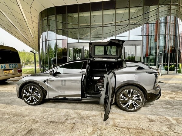 На каких машинах гоняют сами китайцы? Удивитесь, но в топе не только бренды из КНР! На каких машинах гоняют сами китайцы? Удивитесь, но в топе не только бренды из КНР!