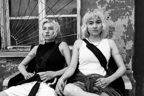 Почему KFC — американский бренд с украинской душой и причем здесь художницы сестры Фельдман?